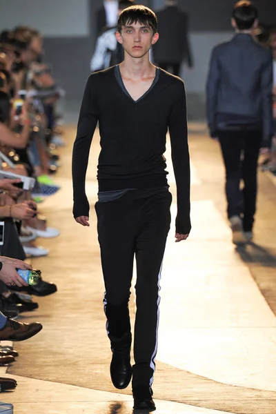 Look 5